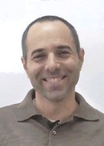 תמונת פורטרט של נוחם אוחנה