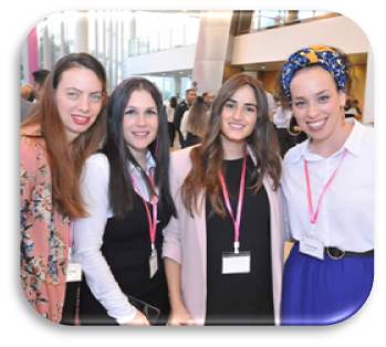 תמונה של הצוות העסקי